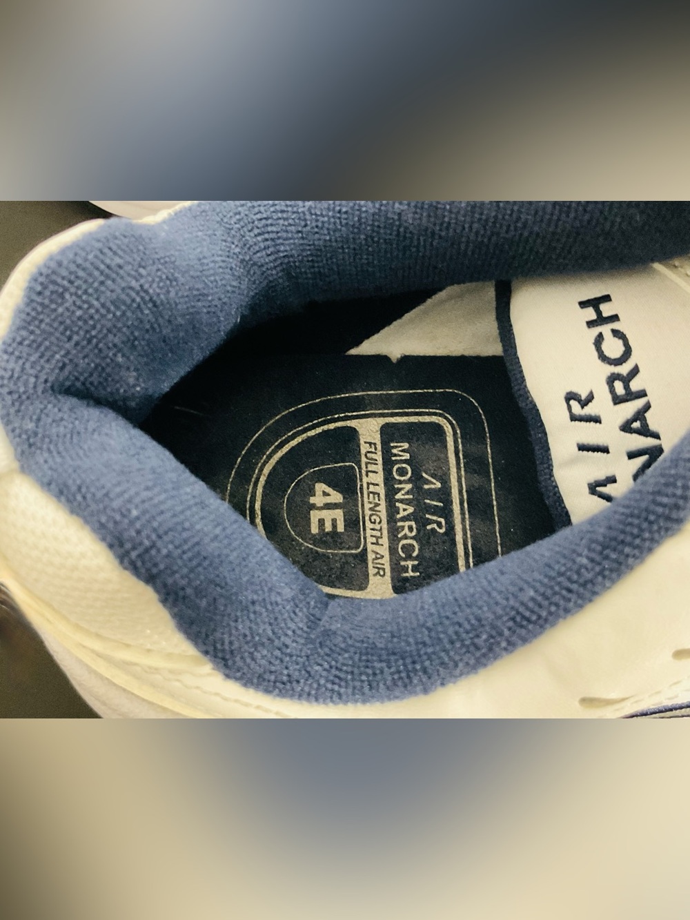 Nike Air Monarch IV White Navy Sneakers Men’s Size 10.5 Walking Shoes - Picture 7 of 7
